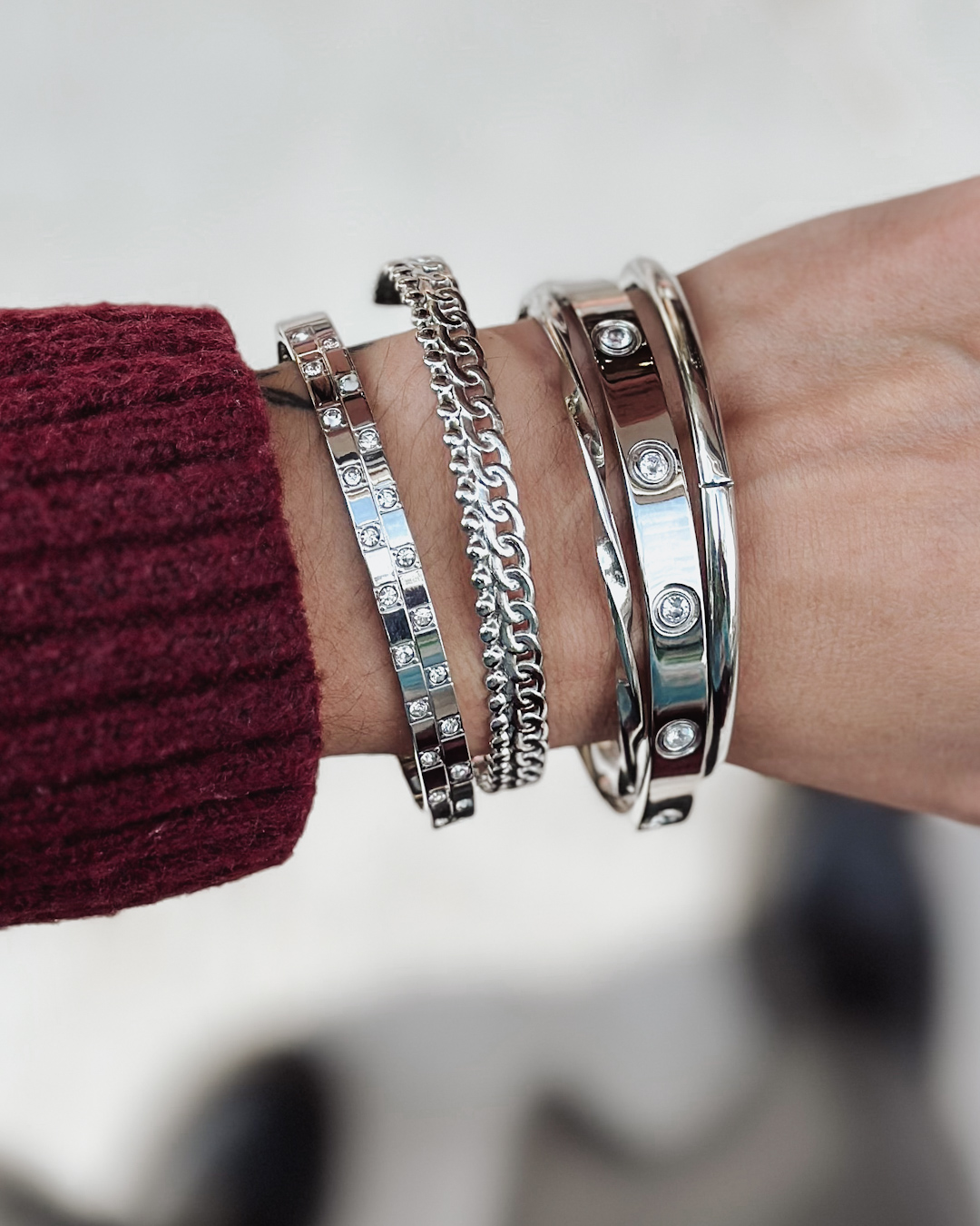 Zircon cuff silver